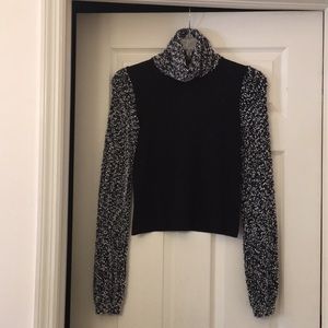 SiSi Intimate long sleeved top